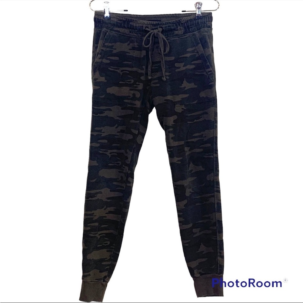 Sanctuary - Women’s Camo Sweatpants/Joggers Size X-Small